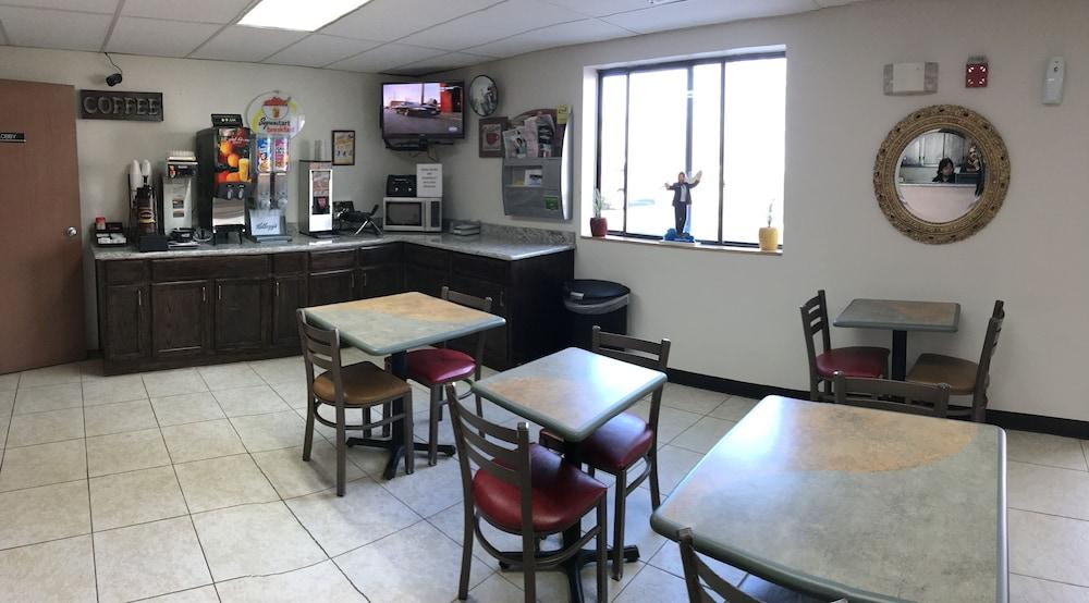 Super 8 By Wyndham Merrillville Zewnętrze zdjęcie