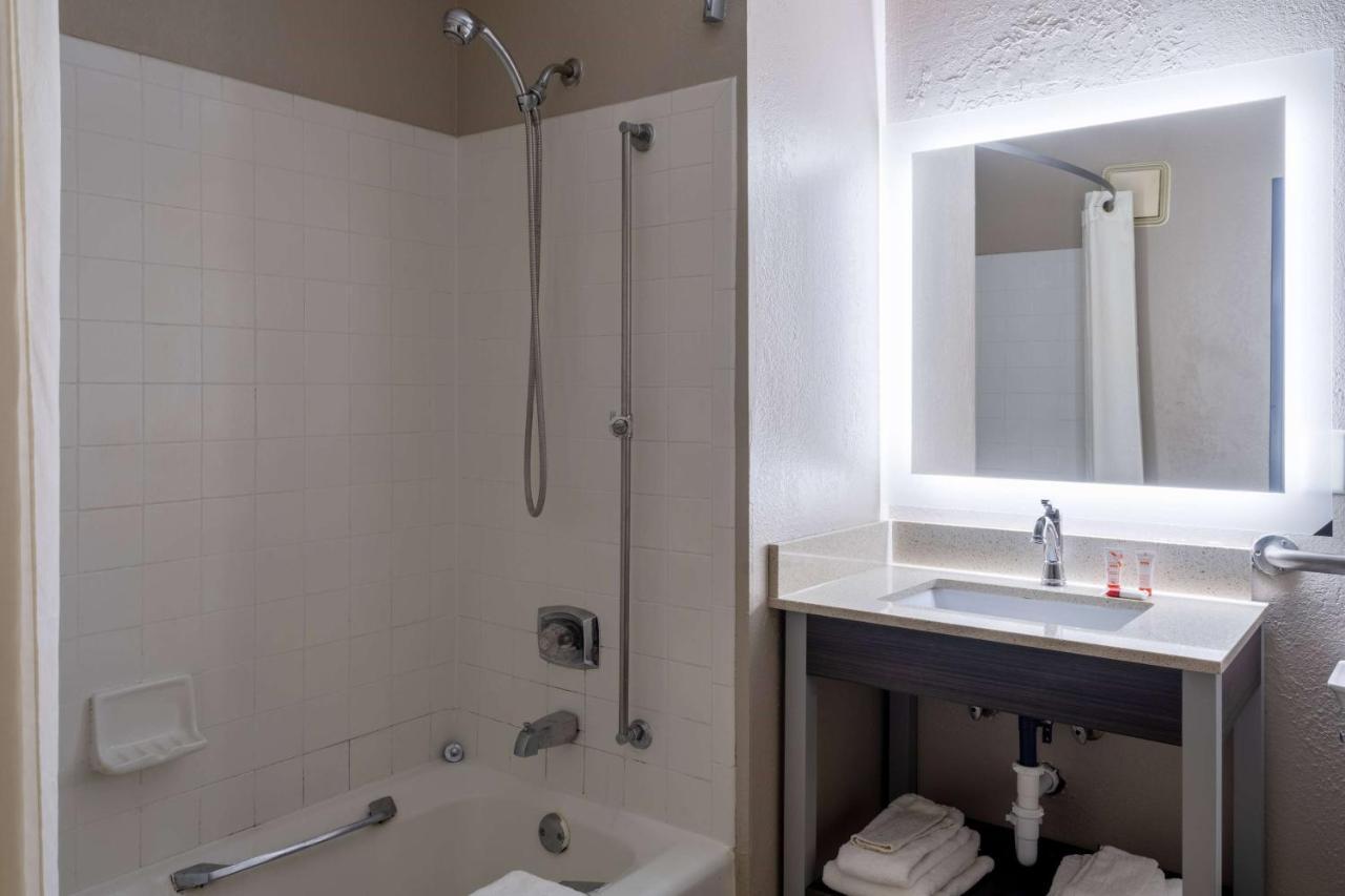 Super 8 By Wyndham Merrillville Zewnętrze zdjęcie